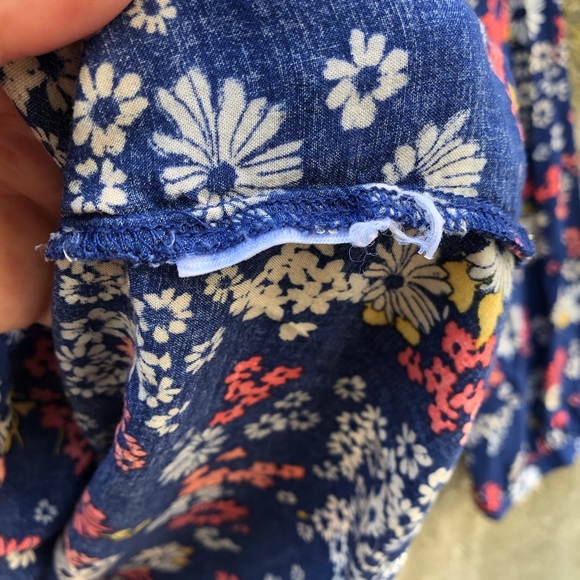 Old Navy Blue Floral Top - Picture 6 of 8